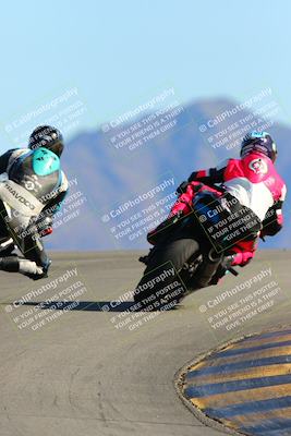 media/Jan-14-2022-Apex Assassins (Fri) [[4609ad47be]]/Trackday 2/Session 3/Turn 12 Backside/